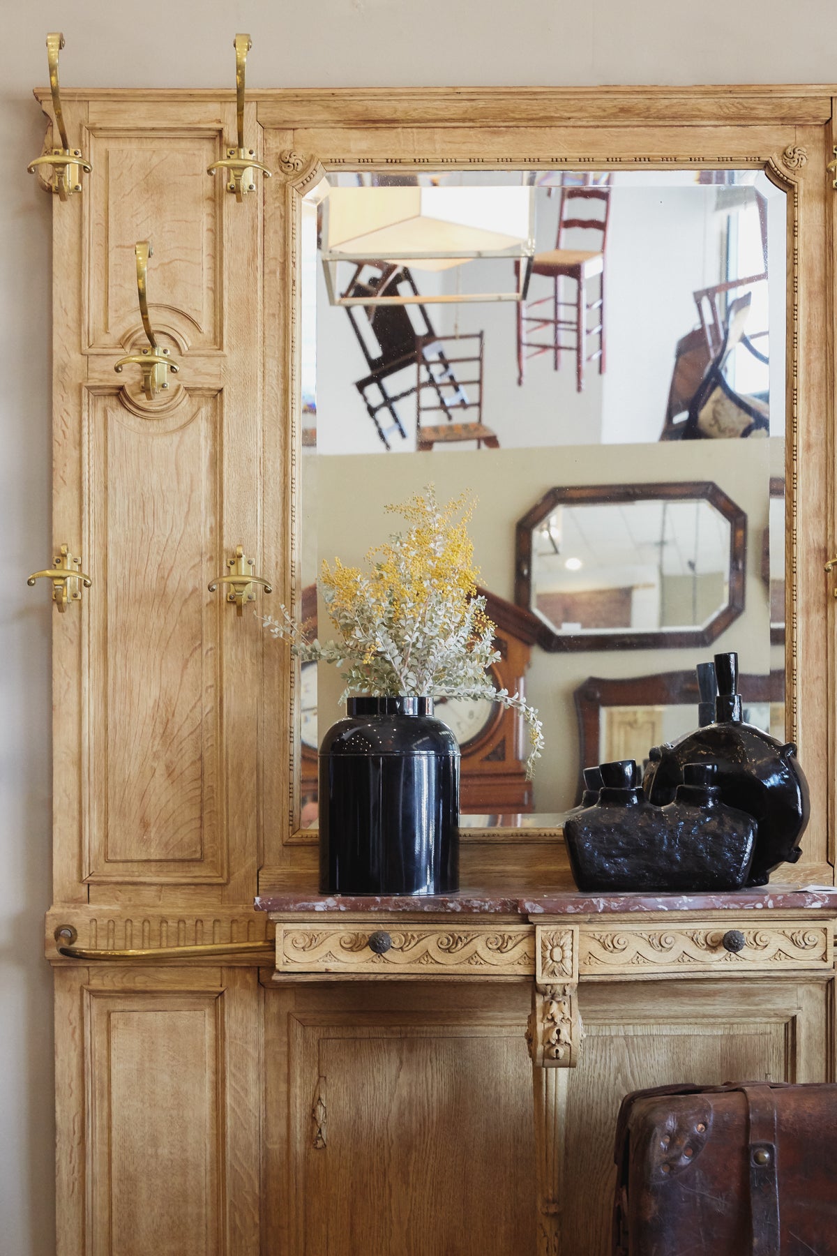 Lookbook: Bleached Antiques