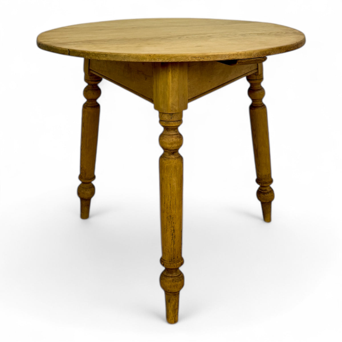 Turned Leg Cricket Table