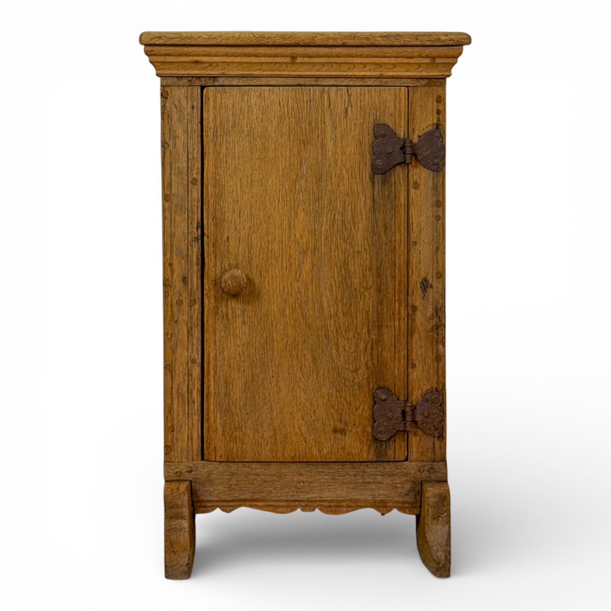 Petite Provincial Oak Cupboard with Shaped Apron