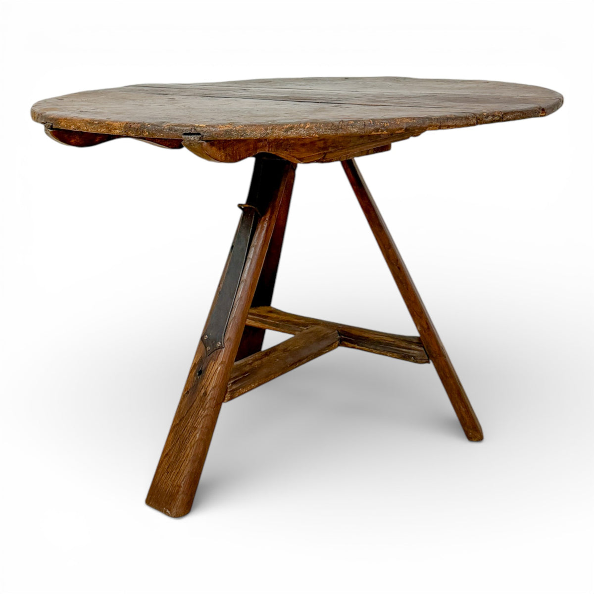French Rustic Round Tilt-Top Table in Walnut
