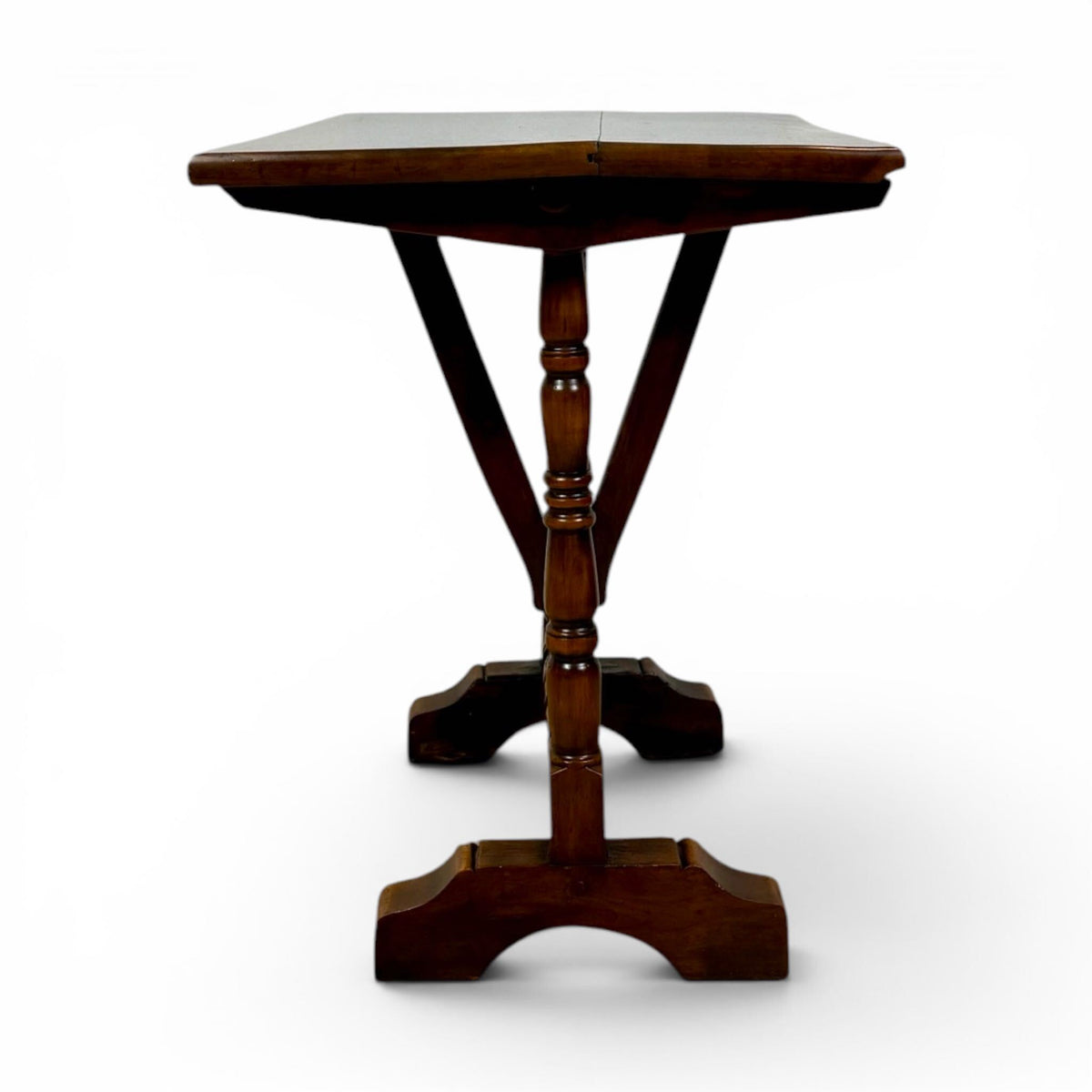English Mahogany Tilt-Top Table